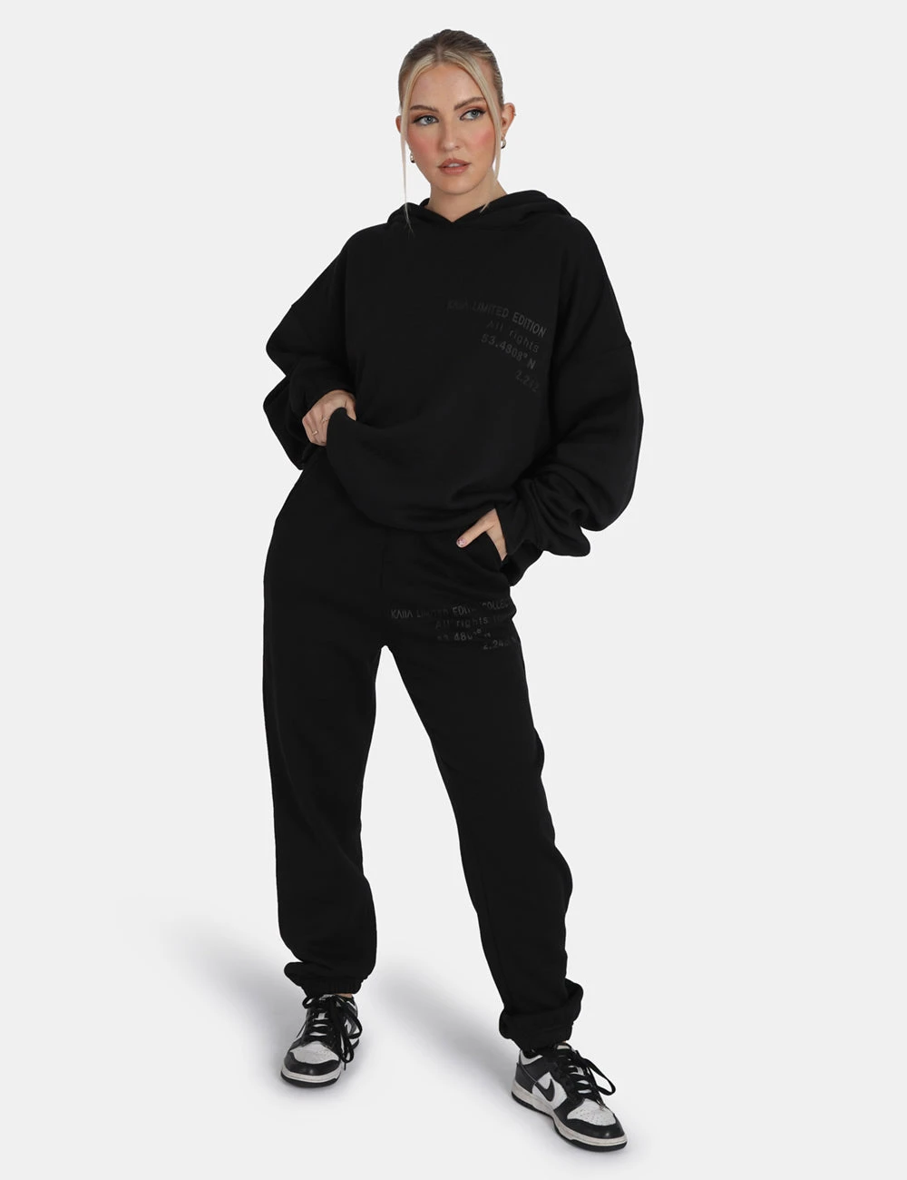 Oversized Fit Printed Jogger Black - Image 3