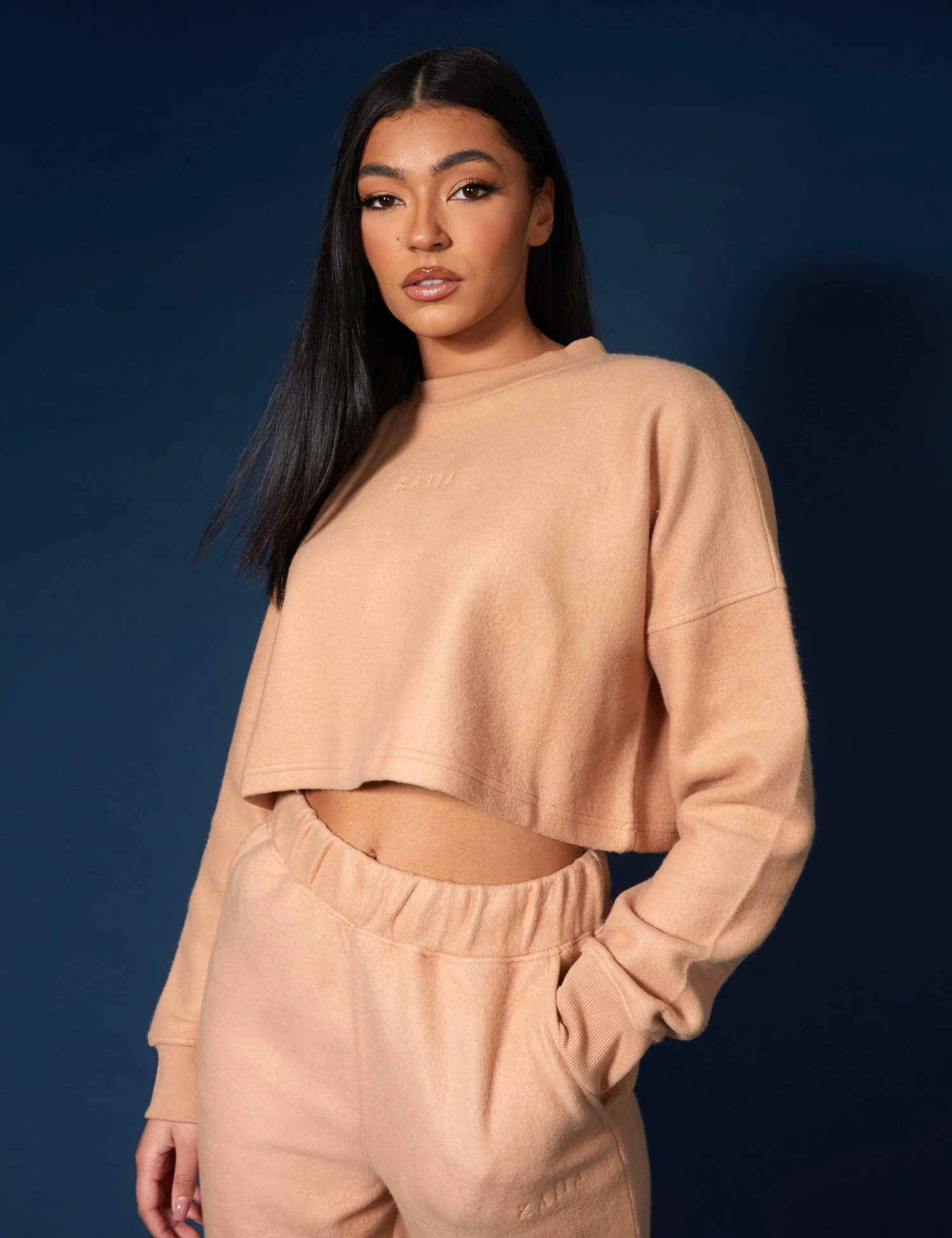 Kaiia Fluffy Cropped Sweatshirt Camel - Image 4