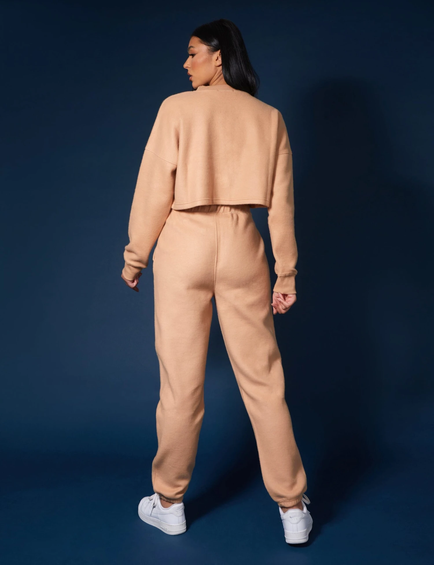 Kaiia Fluffy Cropped Sweatshirt Camel - Image 2