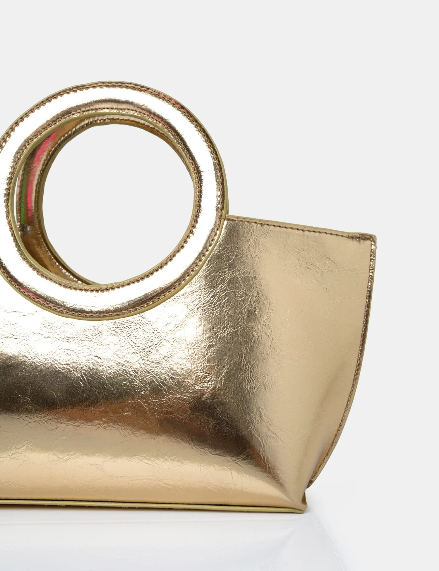 The Rae Gold Circlur Handle Grab Bag - Image 2